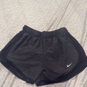 Nike Black Athletic Shorts (SIZE S)